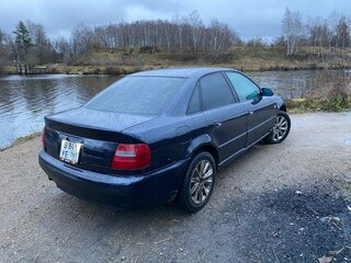 2001 Audi A4 I (B5) Рестайлинг, синий, 450000 рублей, вид 2