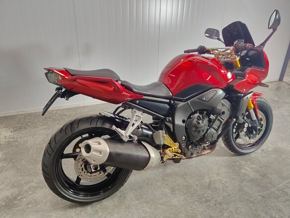 2006 Yamaha FZ1, красный, 479000 рублей - вид 5