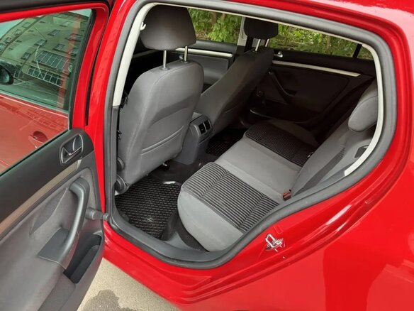 2007 Volkswagen Golf V, красный, 595000 рублей - вид 15