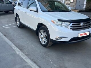 2013 Toyota Highlander II (XU40) Рестайлинг, белый, 1750000 рублей, вид 1