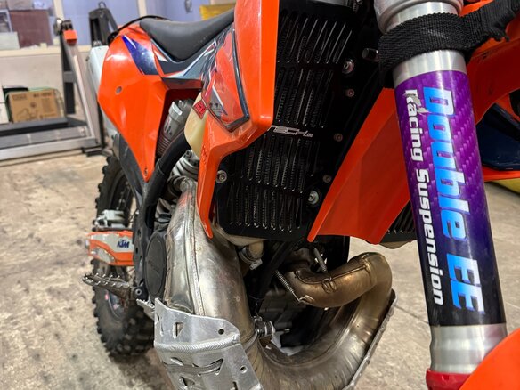 2022 KTM 300 EXC, оранжевый, 800000 рублей - вид 6