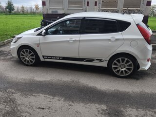 2011 Hyundai Solaris I, белый, 600000 рублей, вид 5