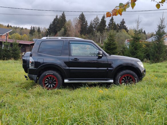 2008 Mitsubishi Pajero IV, чёрный, 1650000 рублей - вид 8