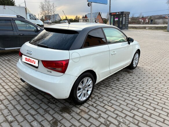 2011 Audi A1 I (8X), белый, 840000 рублей - вид 14