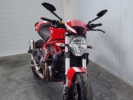 2015 Ducati Monster 821, красный, 549000 рублей, вид 3