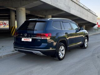 2018 Volkswagen Teramont I, синий, 3190000 рублей, вид 3