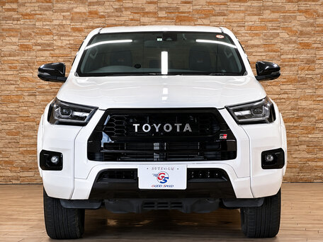 2022 Toyota Hilux VIII Рестайлинг 2, белый, 4000000 рублей, вид 2
