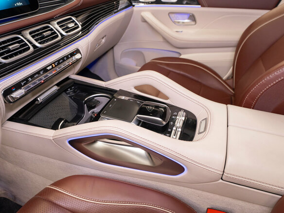 2021 Mercedes-Benz Maybach GLS 600 I, чёрный, 9200000 рублей - вид 26