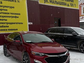 2020 Chevrolet Malibu IX Рестайлинг, красный, 1850000 рублей, вид 4
