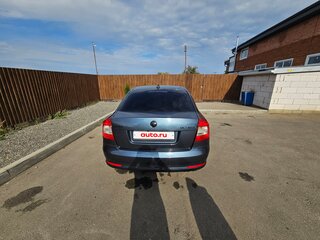 2010 Skoda Octavia II (A5) Рестайлинг, серый, 740000 рублей, вид 5