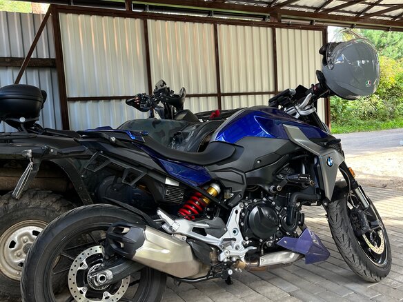 2021 BMW F 900 R, синий, 830000 рублей - вид 2