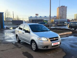 2010 Chevrolet Aveo I Рестайлинг, серебристый, 373000 рублей, вид 3