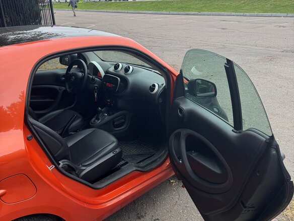 2018 Smart Fortwo III, чёрный, 1660000 рублей - вид 13