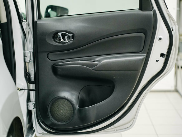 2018 Nissan Note e-Power II Рестайлинг, серый, 1050000 рублей - вид 21