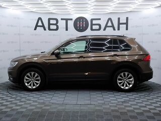 2020 Volkswagen Tiguan II, коричневый, 2309000 рублей, вид 4