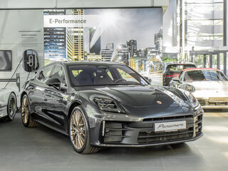 2026 Porsche Panamera 4 III, серый, 21790000 рублей, вид 3