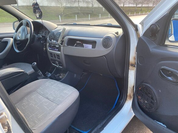 2012 Renault Logan I Рестайлинг, белый, 250000 рублей - вид 8