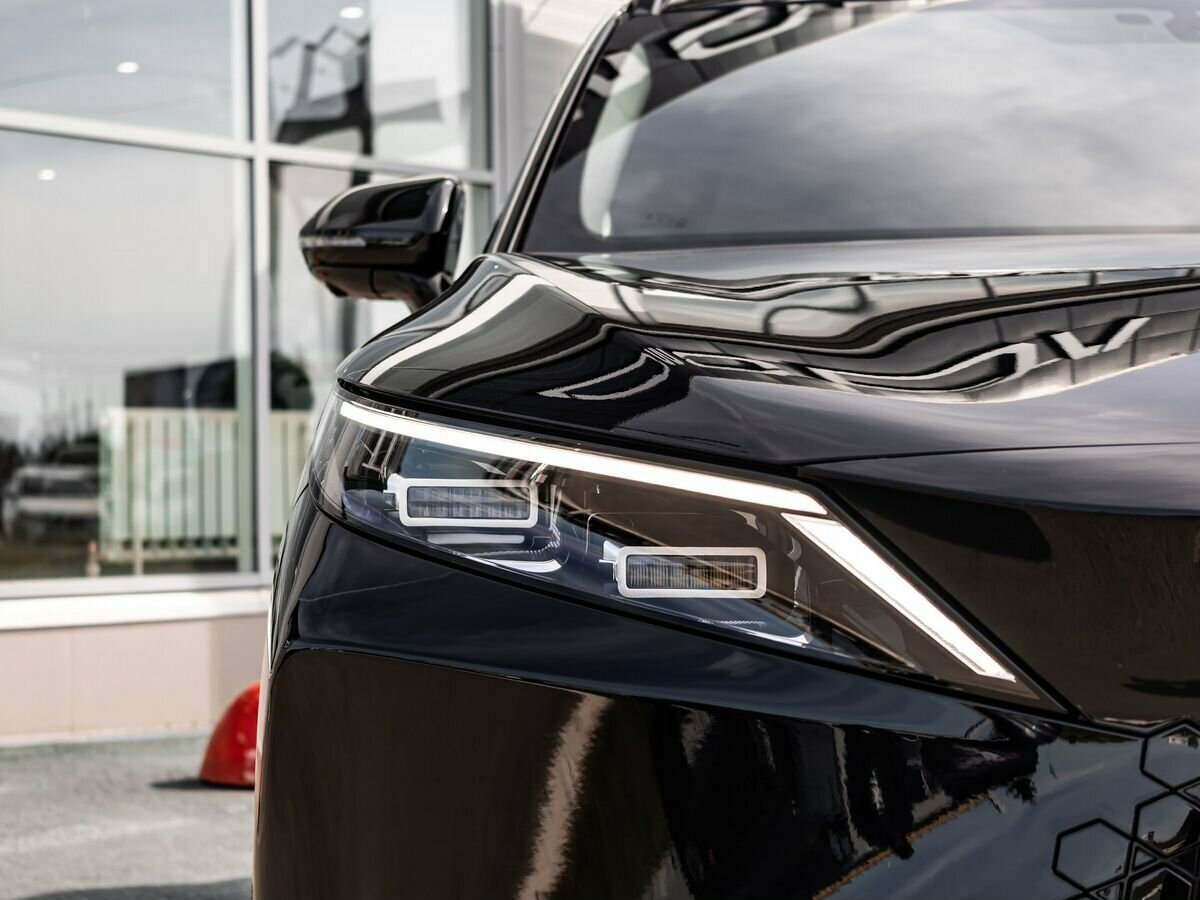 Открыть фотографии: Omoda C7