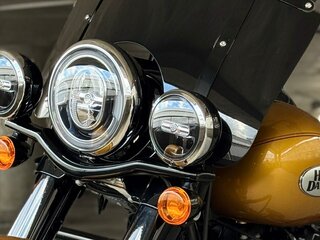 2023 Harley-Davidson Heritage Classic, золотистый, 1580221 рублей, вид 4