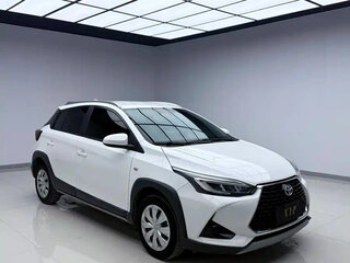 2022 Toyota Yaris L XP150 Рестайлинг, белый, 1360000 рублей, вид 2