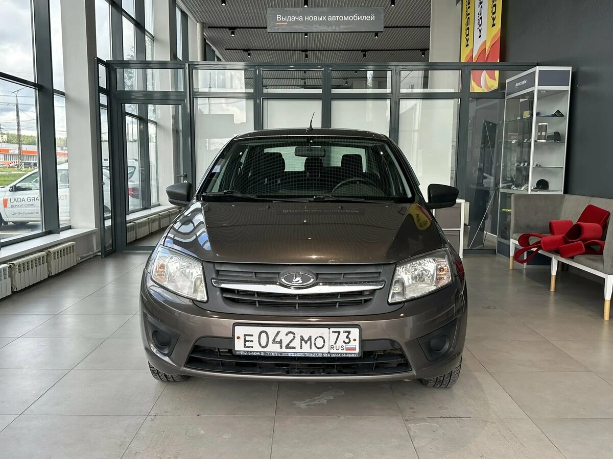 Открыть фотографии: Lada (ВАЗ) Granta I