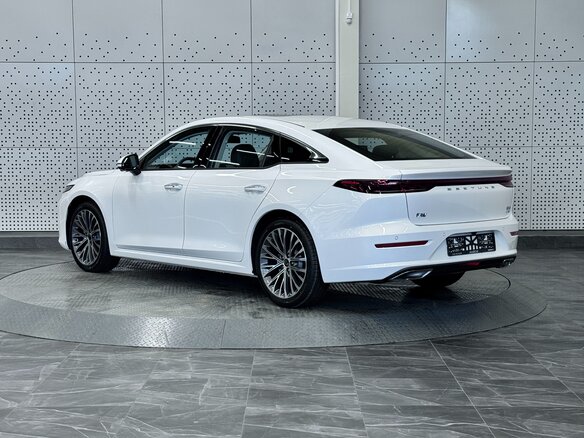 2024 FAW Bestune B70 I Рестайлинг, белый, 3603000 рублей - вид 3