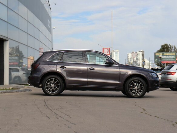 2010 Audi Q5 I (8R), серый, 1220000 рублей - вид 3