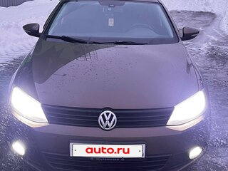 2012 Volkswagen Jetta VI, коричневый, 800000 рублей, вид 3