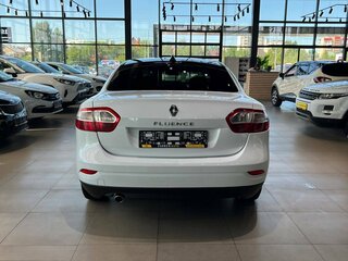 2011 Renault Fluence I, белый, 665000 рублей, вид 5