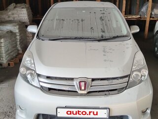 2011 Toyota ISis I Рестайлинг, серебристый, 1375000 рублей, вид 2