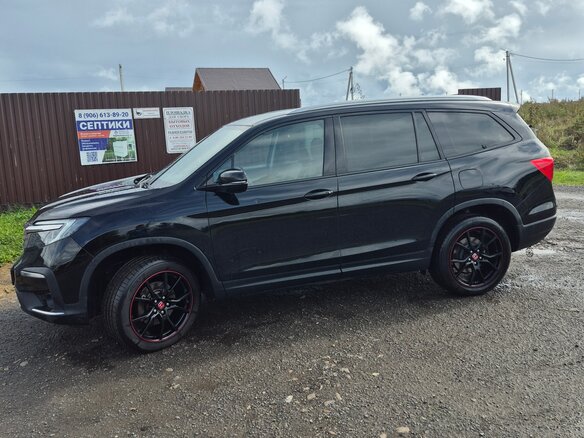 2020 Honda Pilot III Рестайлинг, чёрный - вид 2