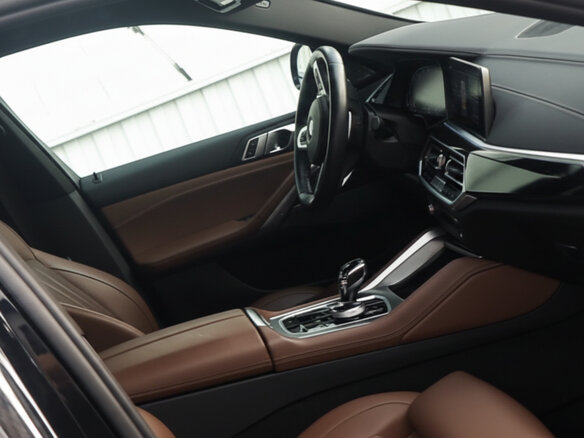 2020 BMW X6 30d III (G06), синий, 6500000 рублей - вид 2