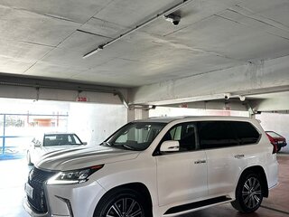 2017 Lexus LX 450d III Рестайлинг 2, белый, 9400000 рублей, вид 5