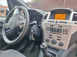 2008 Opel Zafira B Рестайлинг, серебристый, 450000 рублей, вид 5
