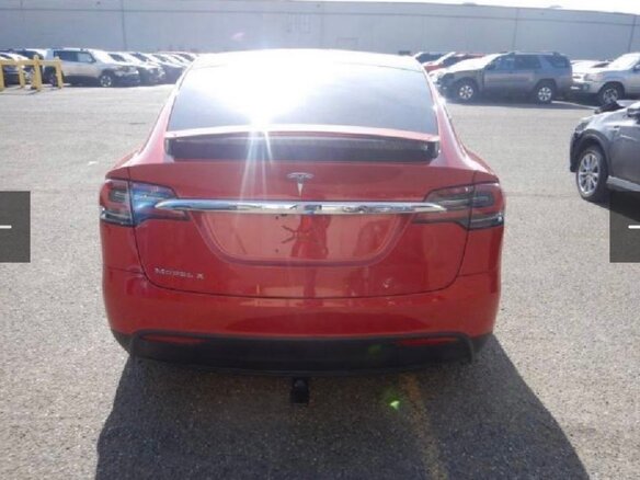 2018 Tesla Model X 90D I, красный, 4500000 рублей - вид 1