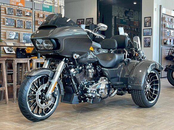 2023 Harley-Davidson Road Glide 3, серый, 4980000 рублей