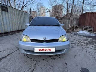 2000 Toyota Platz, серебристый, 415000 рублей, вид 1