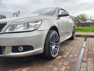 2012 Skoda Octavia II (A5) Рестайлинг, серый, 630000 рублей, вид 5