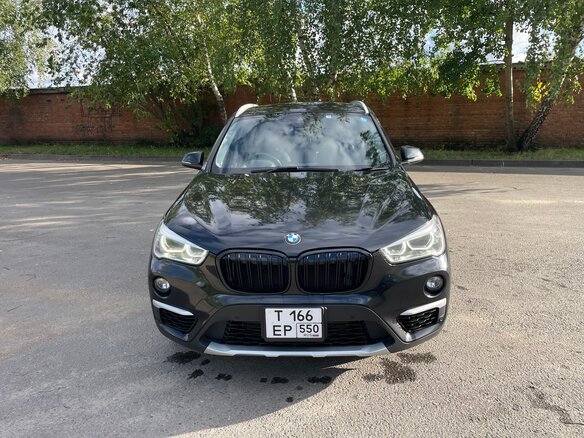 2017 BMW X1 18i sDrive II (F48), чёрный, 1770000 рублей - вид 4