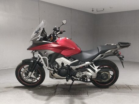 2015 Honda VFR 800, красный, 602000 рублей, вид 2