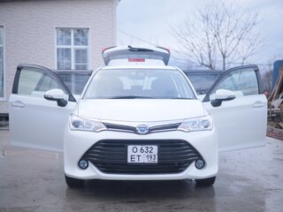 2017 Toyota Corolla Fielder XI (E160, E170, E180) Рестайлинг 1, белый, 1430000 рублей, вид 3