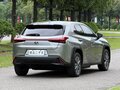 2020 Lexus UX 300e I, серебристый, 1567202 рублей - вид 11