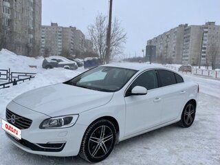 2018 Volvo S60 II Рестайлинг, белый, 2000000 рублей, вид 1