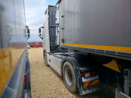 2023 Volvo FH, белый, 12848750 рублей, вид 4