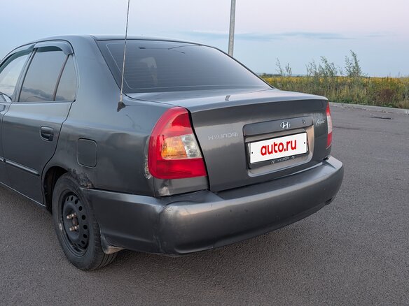 2006 Hyundai Accent ТагАЗ II, серый, 250000 рублей - вид 9