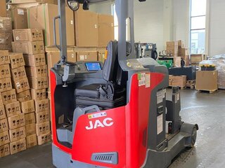 2024 JAC CQD20, красный, 2400000 рублей, вид 2