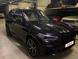 2020 BMW X5 45e IV (G05/G18), чёрный, 7200000 рублей, вид 3