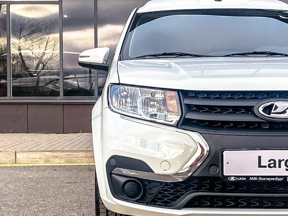 2026 Lada (ВАЗ) Largus I Рестайлинг, белый - вид 3