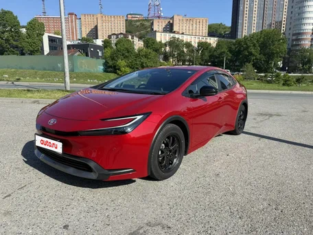 2023 Toyota Prius PHV ZVW52 IV (XW50), красный, 3300000 рублей, вид 1