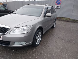 2011 Skoda Octavia DSG7 II (A5) Рестайлинг, серый, 700000 рублей, вид 3
